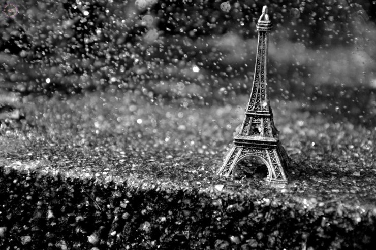 rain_at_paris_by_anmgraphy-d5xlprl.jpg