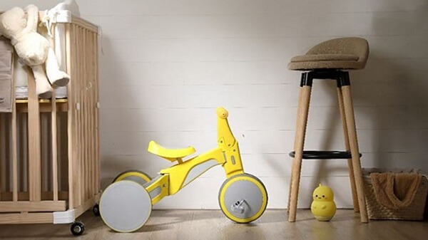 180615 mitu drone kids.jpg