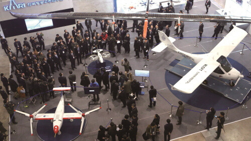 1903 Ana PLAY01 3.jpg