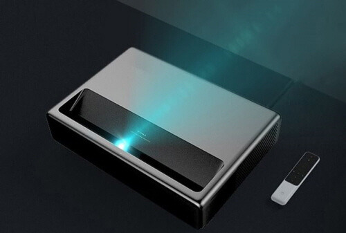 181114 projector.jpg