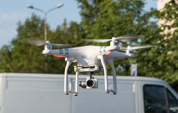 2015_Dron_DJI_Phantom_3_Advanced_opt.jpg