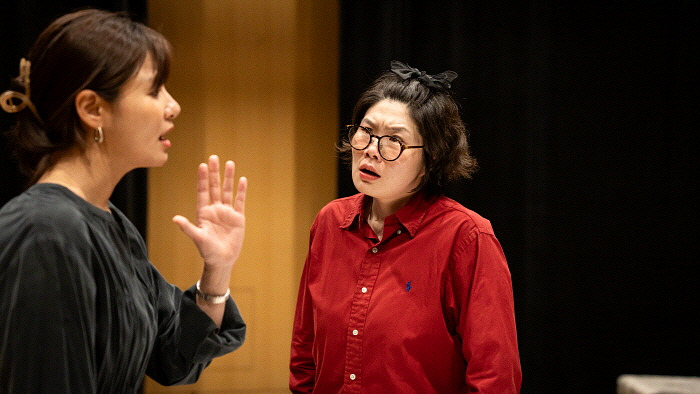 연극 언더독 The Other Other Bronte_연습사진 (11).jpg