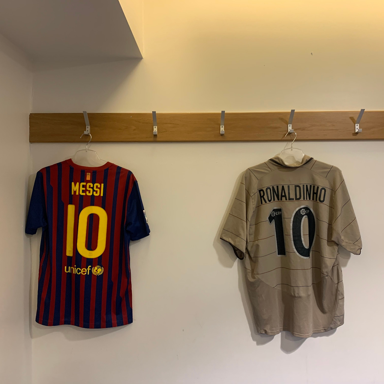 경기장 투어 원정 라커룸(첼시).jpg