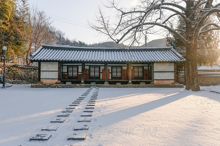 Jeonju Hyanggyo_6948.jpg