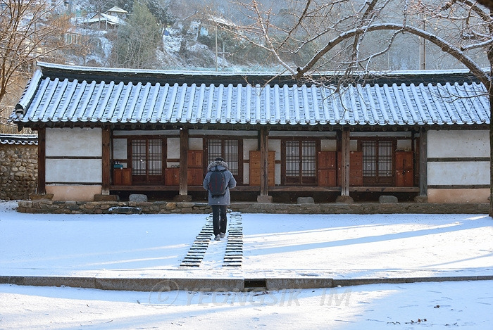 Jeonju Hyanggyo_8141.jpg