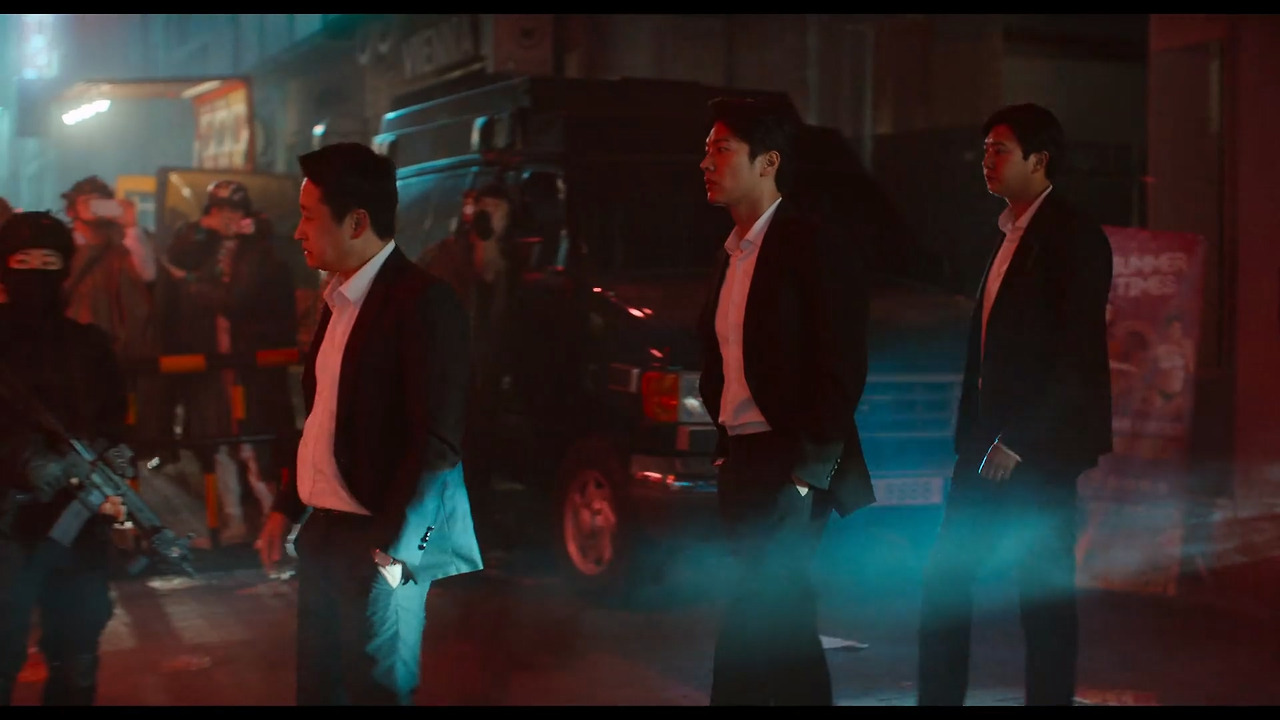 Goodbye Earth.2024.S01E04.1080p.NF.WEB-DL.DDP5.1.Atmos.H.264-AYA.mkv_20240427_074806.306.jpg