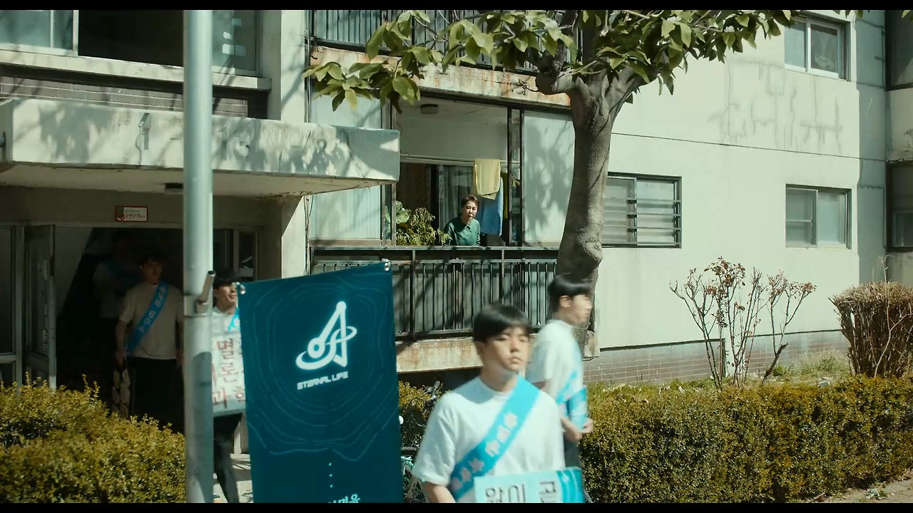 Goodbye Earth.2024.S01E03.1080p.NF.WEB-DL.DDP5.1.Atmos.H.264-AYA.mkv_20240427_075501.491.jpg