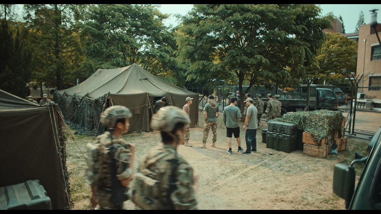 Goodbye Earth.2024.S01E04.1080p.NF.WEB-DL.DDP5.1.Atmos.H.264-AYA.mkv_20240427_074650.466.jpg