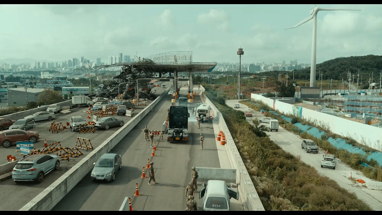 Goodbye Earth.2024.S01E02.1080p.NF.WEB-DL.DDP5.1.Atmos.H.264-AYA.mkv_20240427_075354.651.jpg