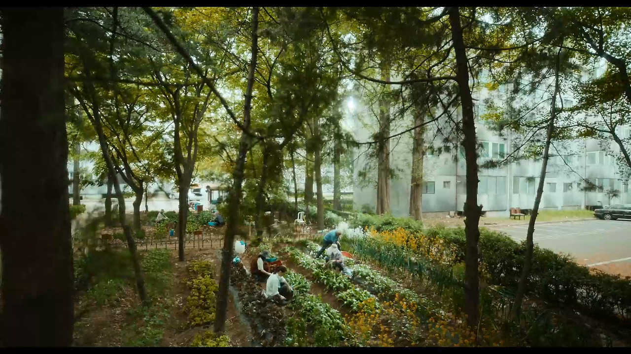 Goodbye Earth.2024.S01E04.1080p.NF.WEB-DL.DDP5.1.Atmos.H.264-AYA.mkv_20240427_074621.418.jpg