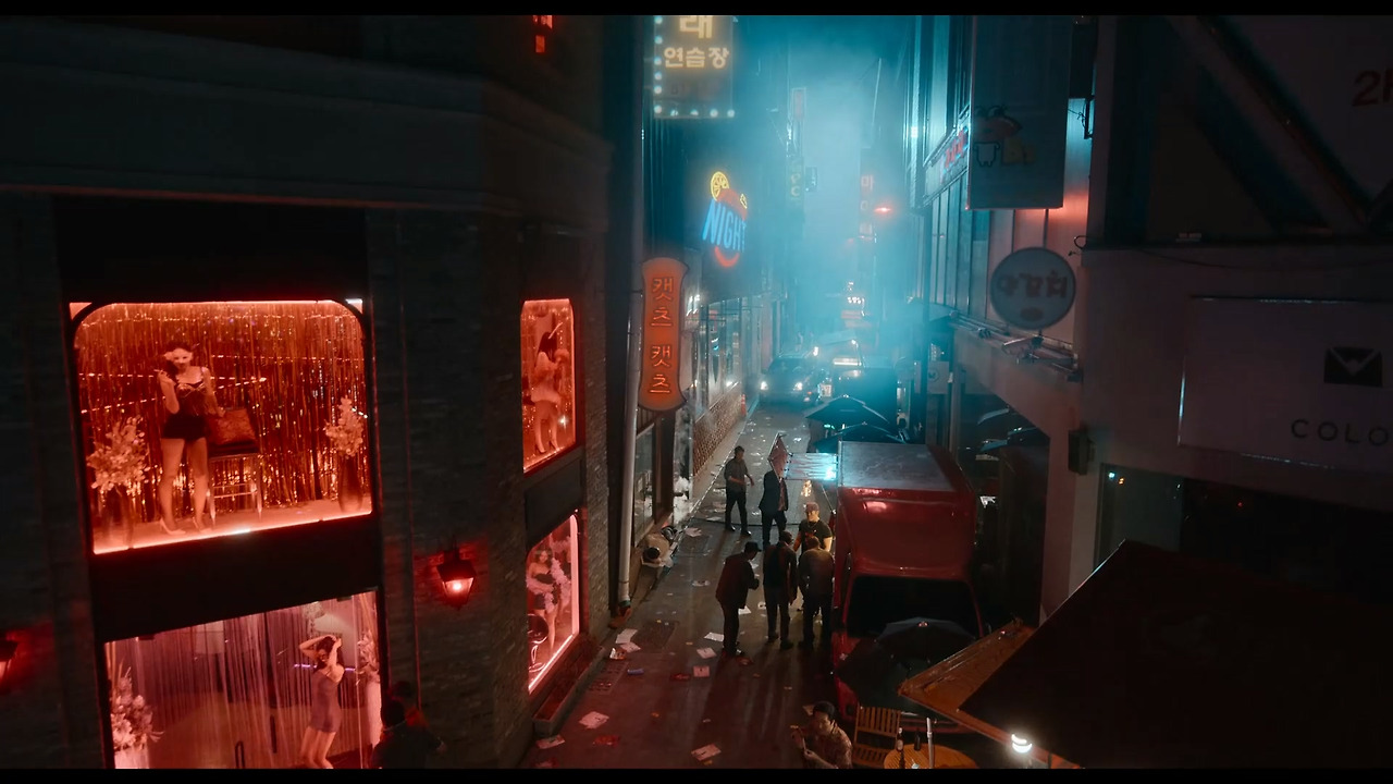 Goodbye Earth.2024.S01E02.1080p.NF.WEB-DL.DDP5.1.Atmos.H.264-AYA.mkv_20240427_075413.699.jpg