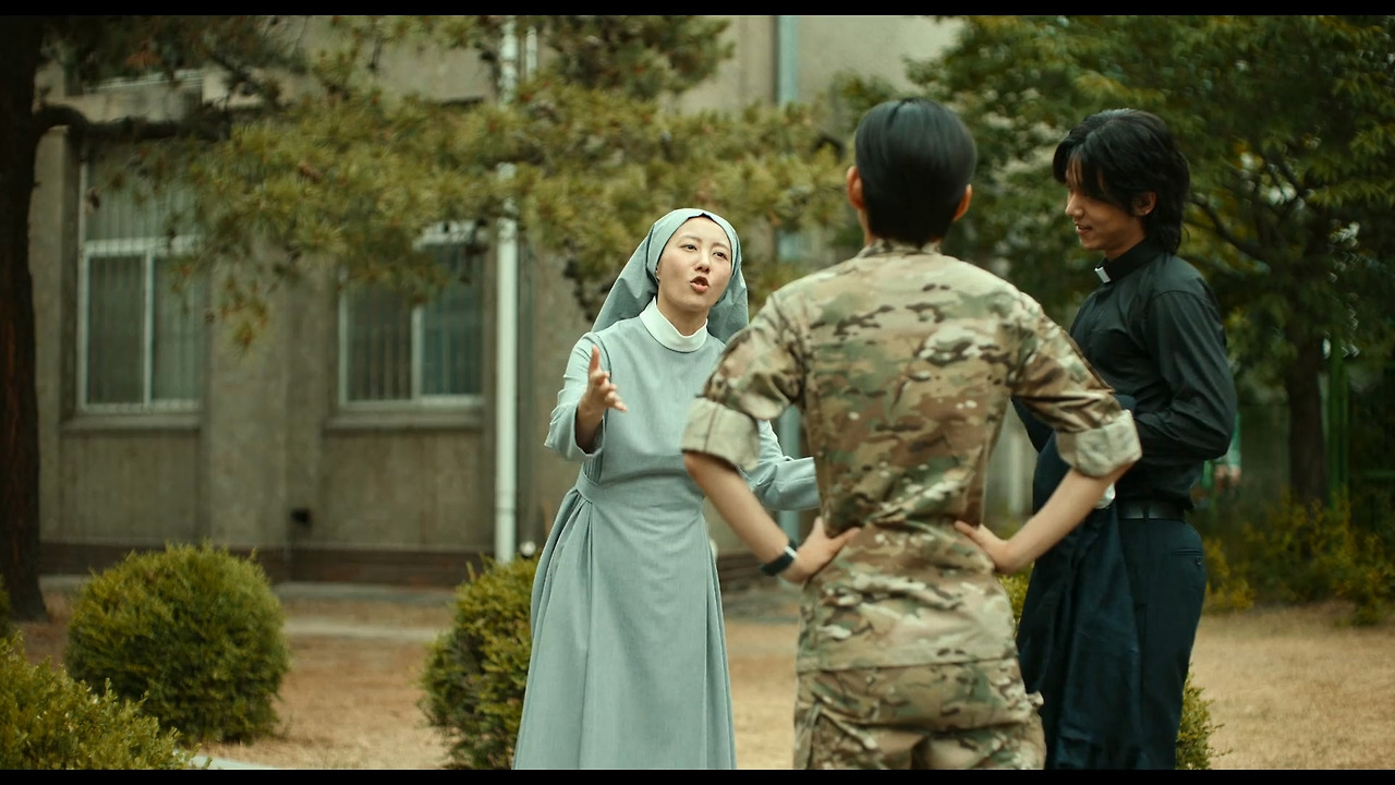 Goodbye Earth.2024.S01E02.1080p.NF.WEB-DL.DDP5.1.Atmos.H.264-AYA.mkv_20240427_075358.763.jpg