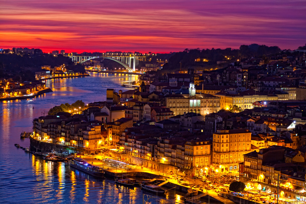 Portugal-Porto_oldcity.jpg