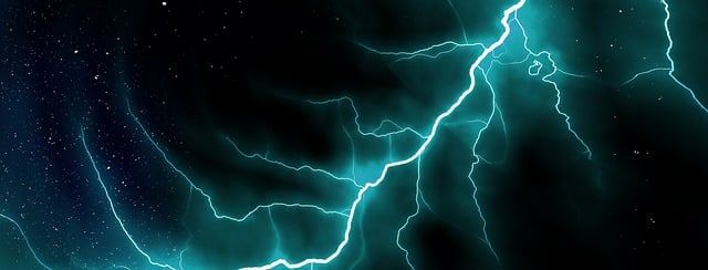 lightning-681191_640.jpg