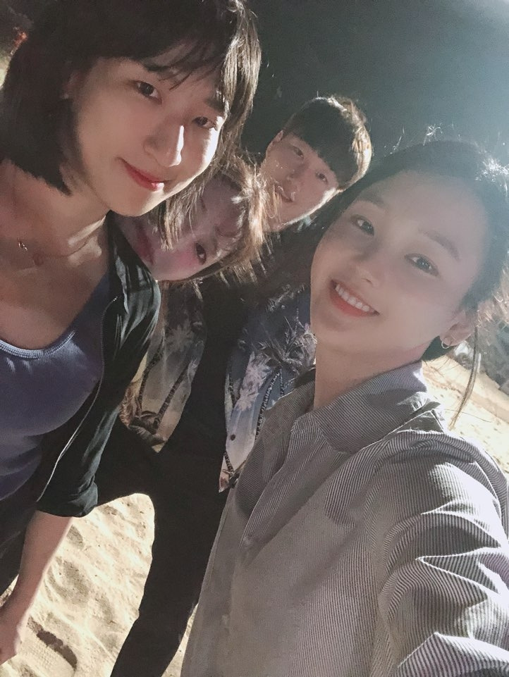 이때도 술먹다 갑자기 바다 감.jpg