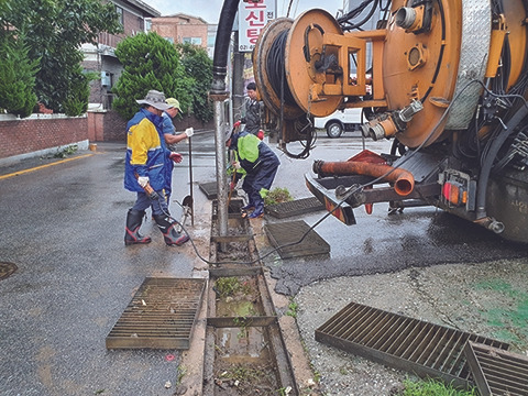 3-1. 안전한 도로환경 구축 (1).jpg