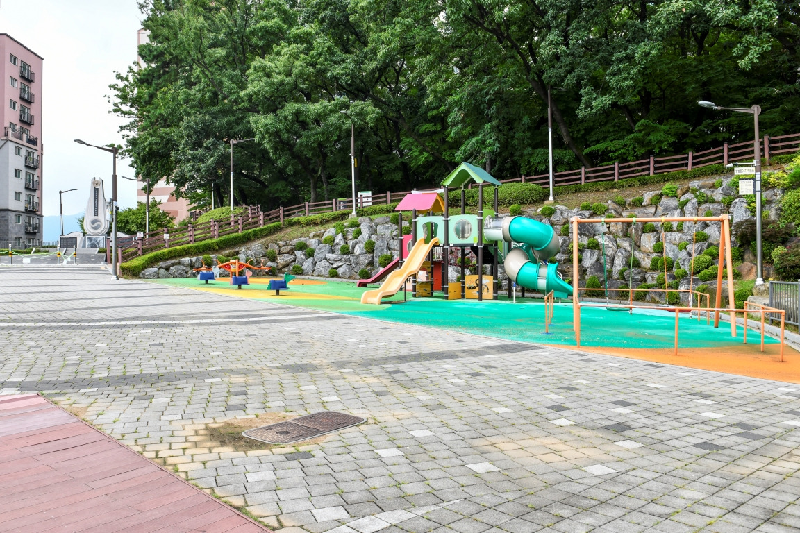 batch_원형광장 (3).jpg