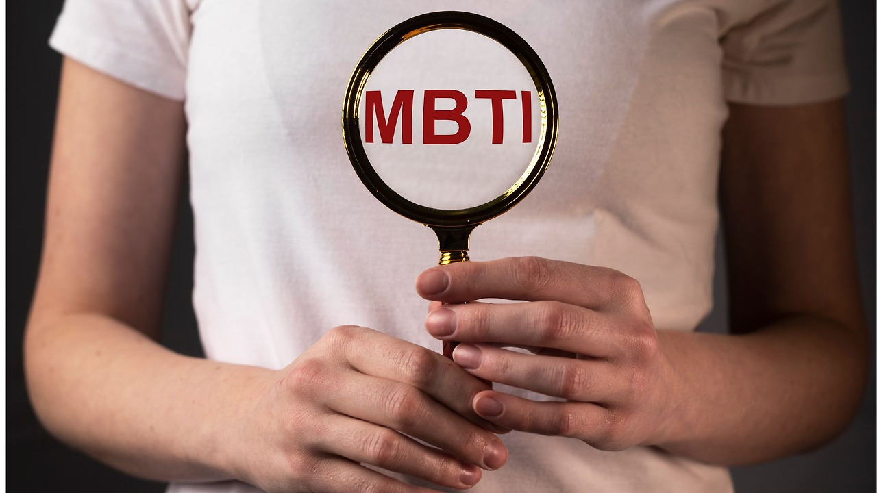 Pink Aesthetic Portfolio Presentation.jpg