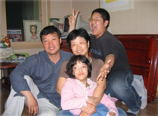 유정이 가족.jpg