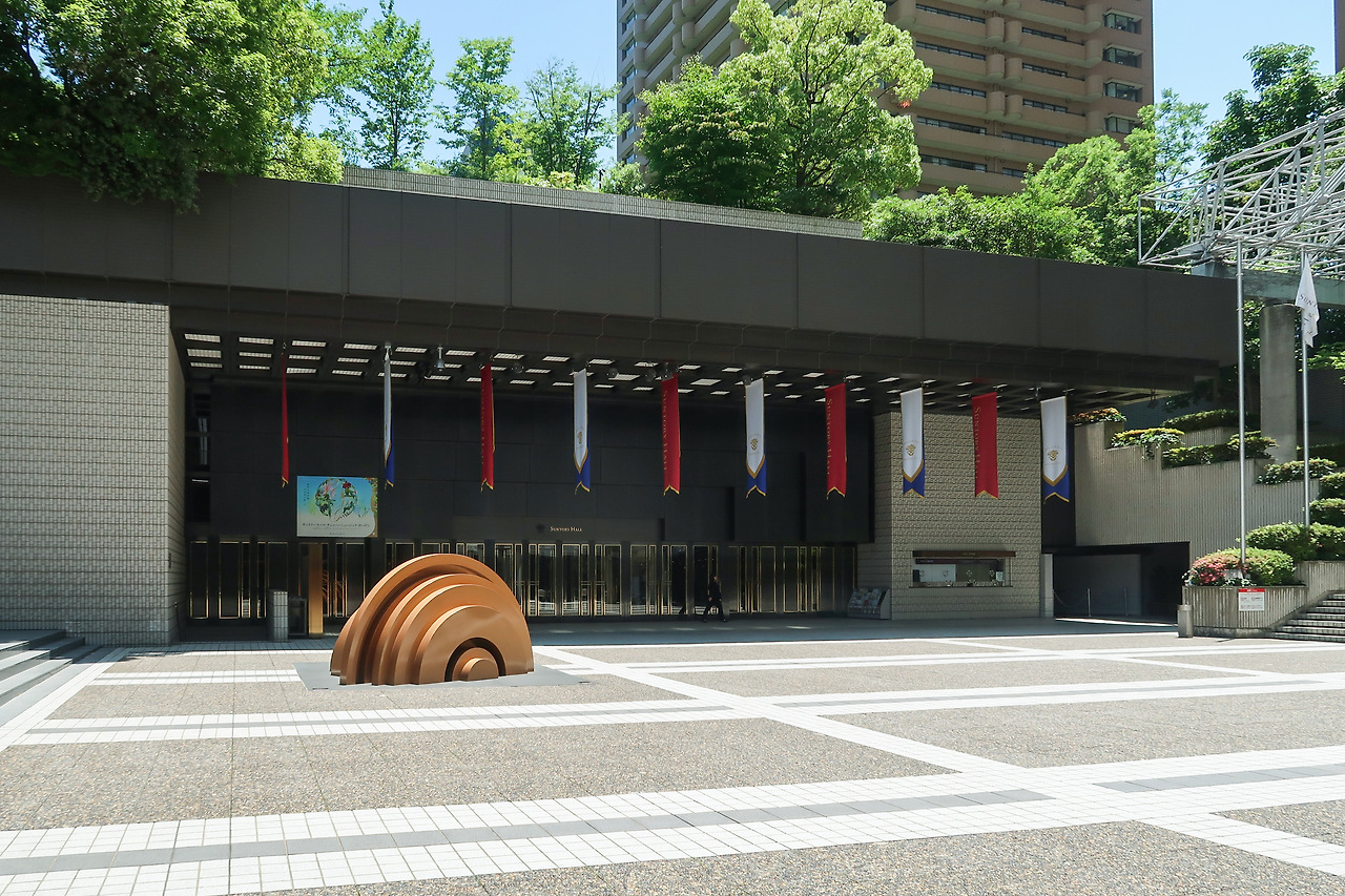 Suntory_Hall_2018.jpg