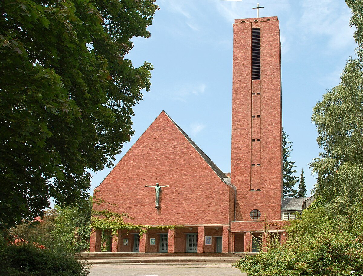 1200px-Jesus-Christus-Church.Berlin-Dahlem.jpg
