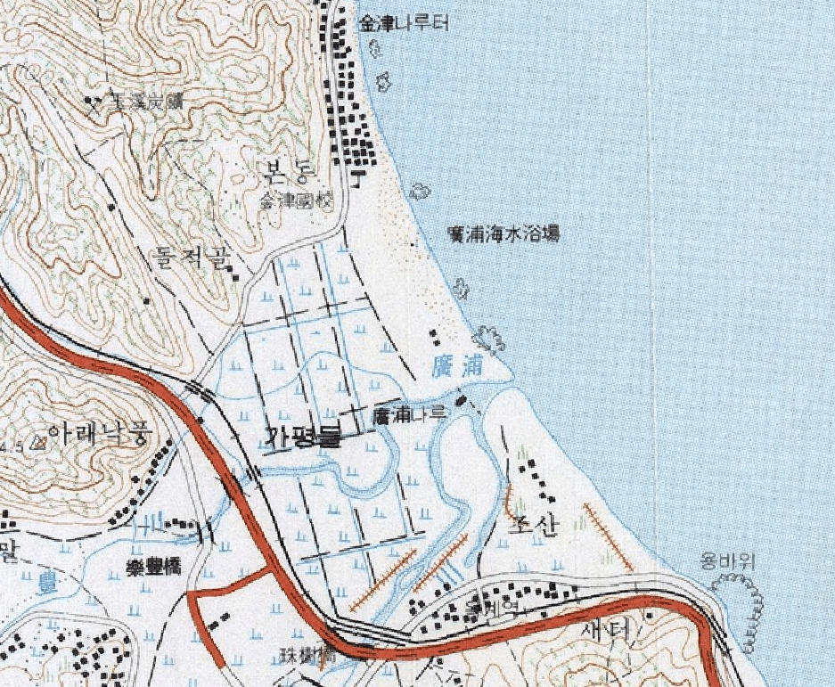 1970년대 옥계해변.jpg