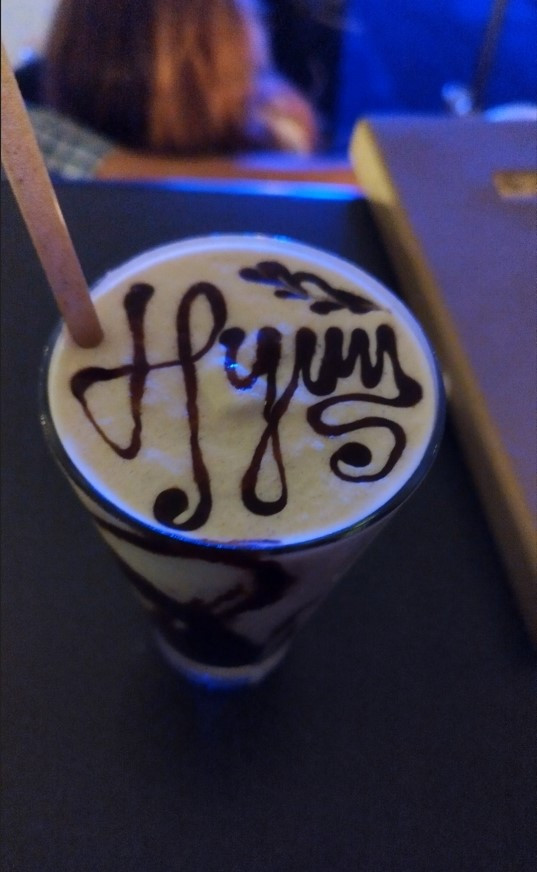 정성이 들어간 칵테일.jpg