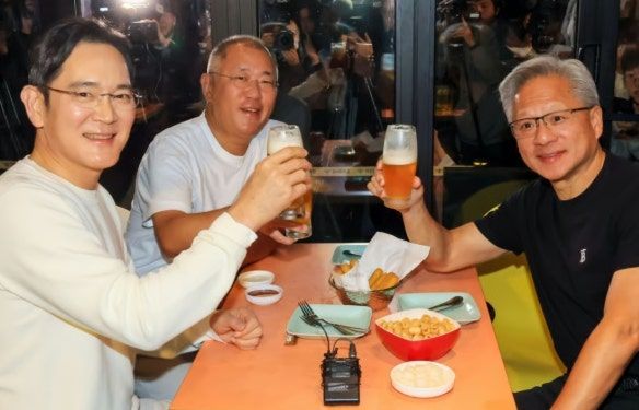 젠슨황 이재요.jpg