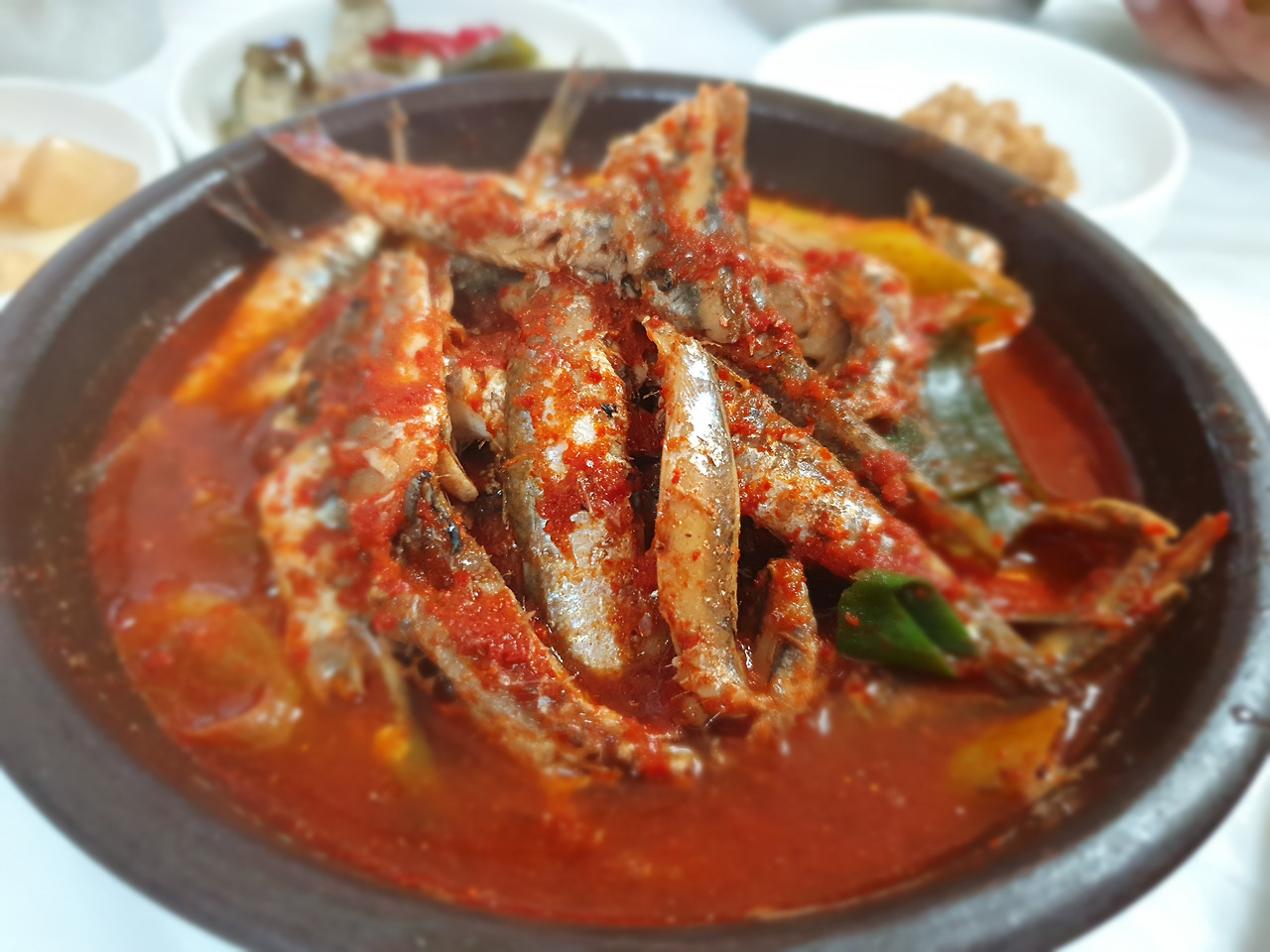 02화 멸치쌈밥을 먹으면 난 고래가 되는 꿈을 꿔
