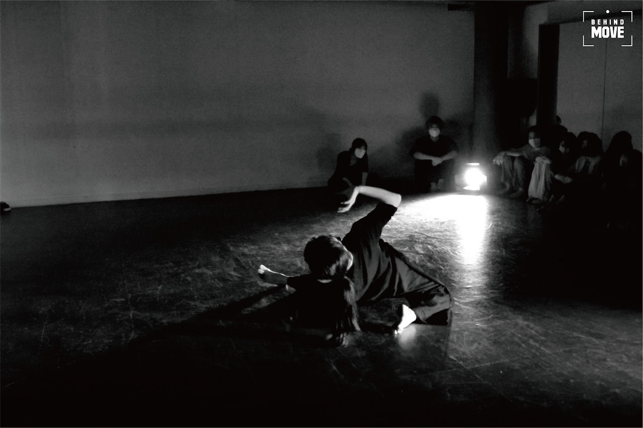 Jemma Lee 로고(2).jpg