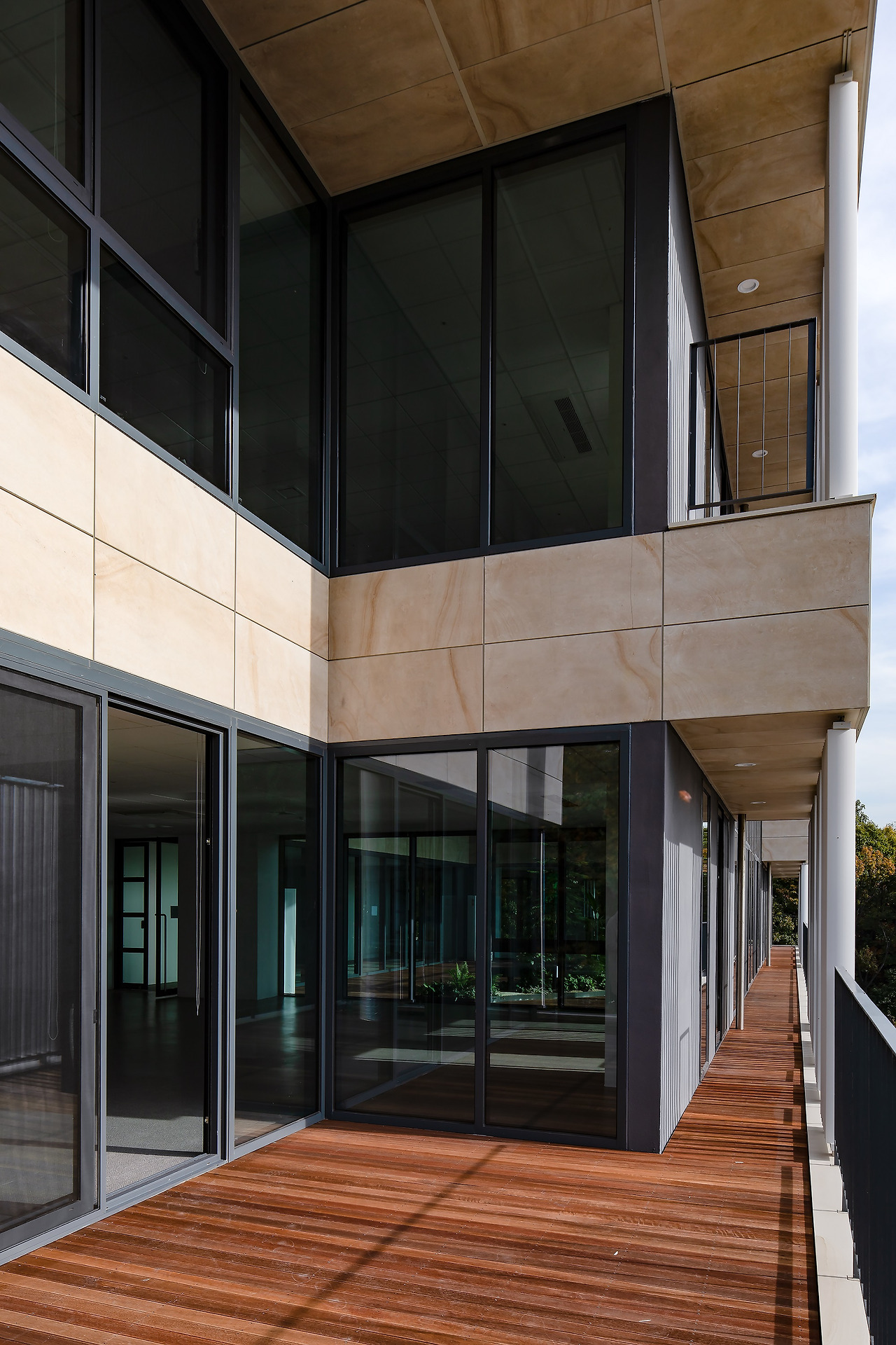 사진7축_발코니 중간 중간에 설치된 테라스 공간. ⓒ나르실리온(김용순).jpg