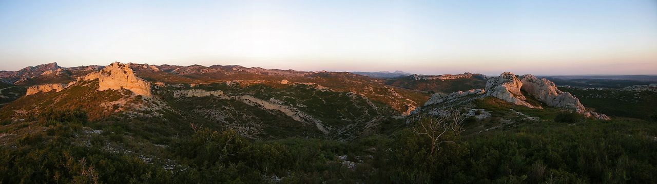 Panorama des Alpilles.jpg