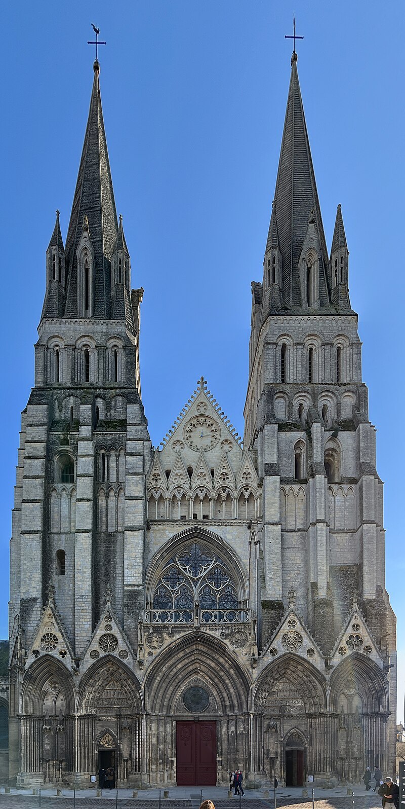 5-4 cathédrale de bayeux.jpg