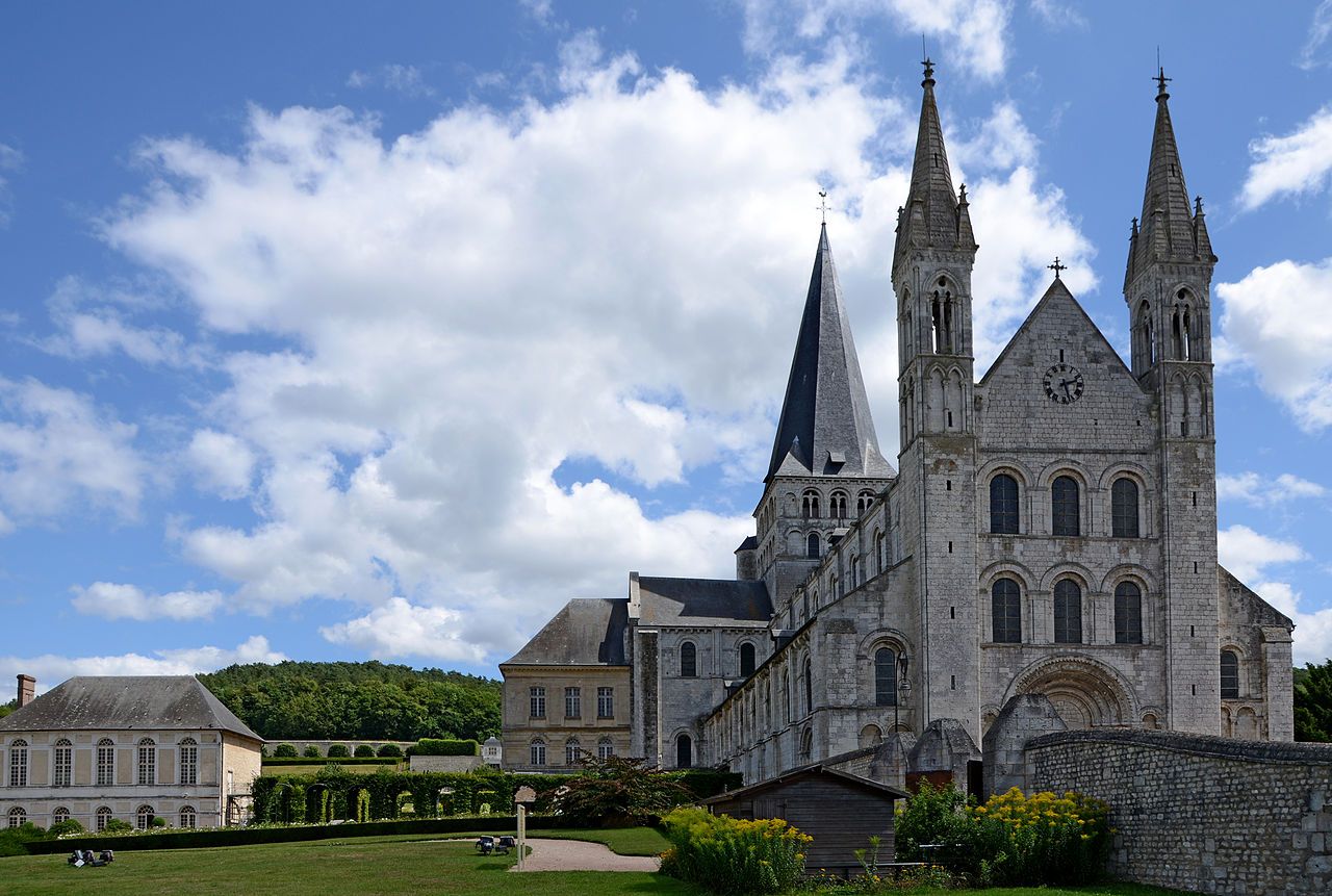 6-8 Abbaye Saint-Georges de Boscherville.jpg