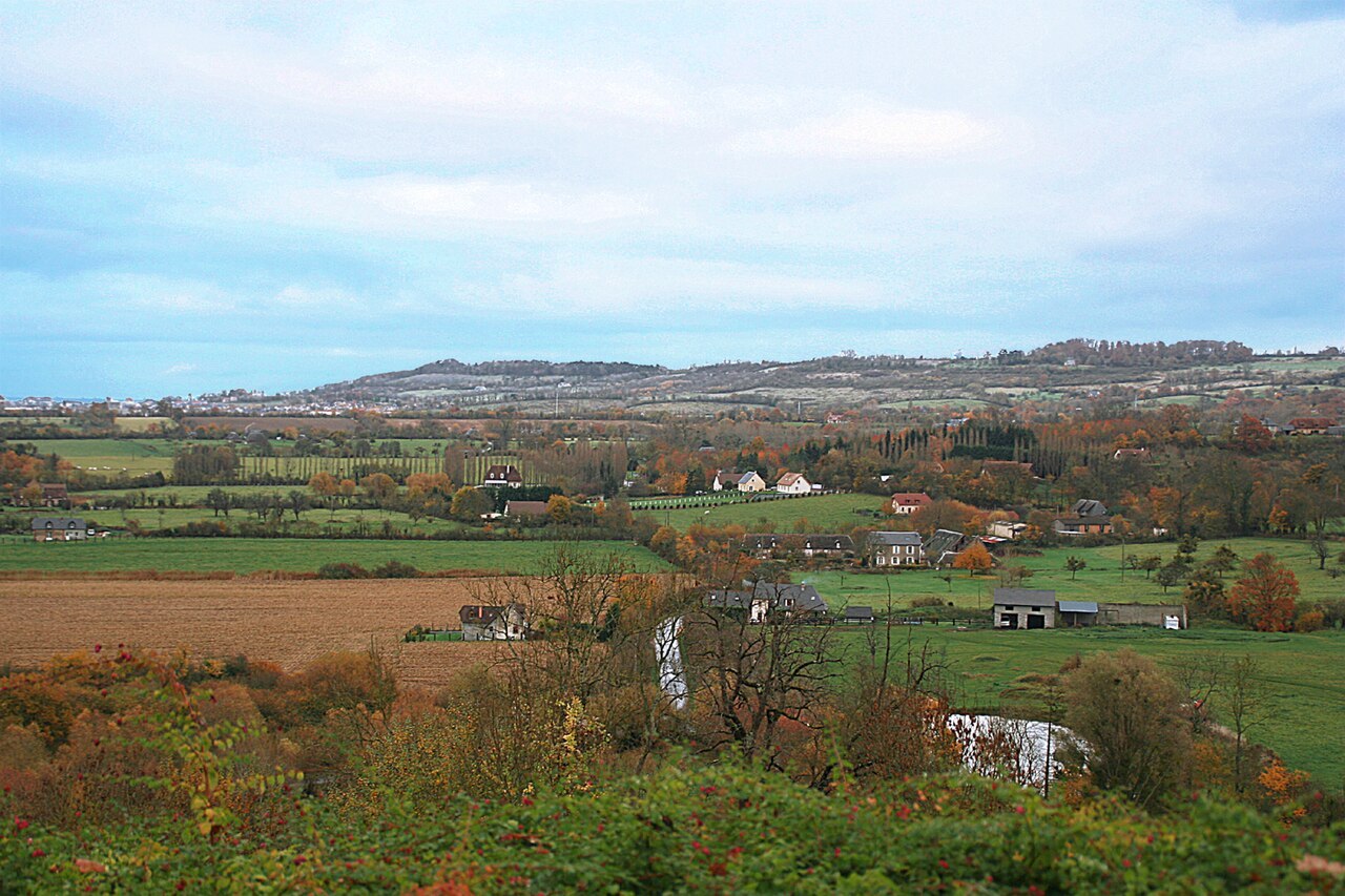 14-1 Brucourt, Le bocage de Brucourt vu de la colline Saint-Laurent, Michel d'auge.jpg