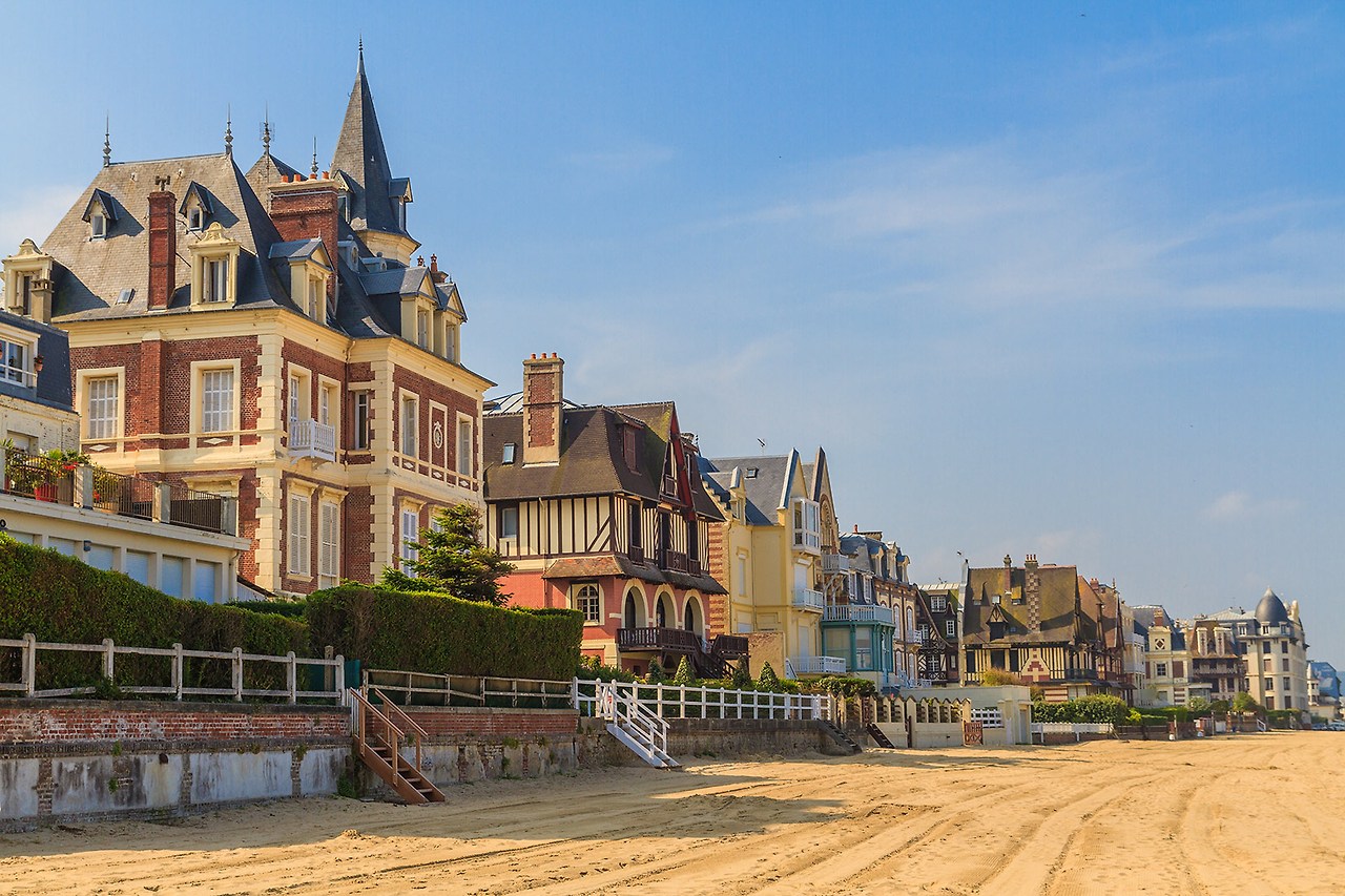 villa-de-trouville-bertl-123-shutterstoc-com.jpg
