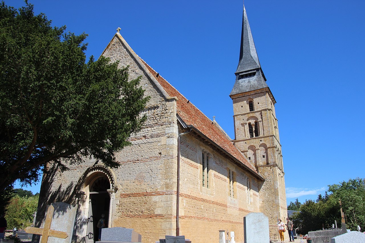 Église Saint-Aubin de Vieux-Pont-en-Auge.jpg