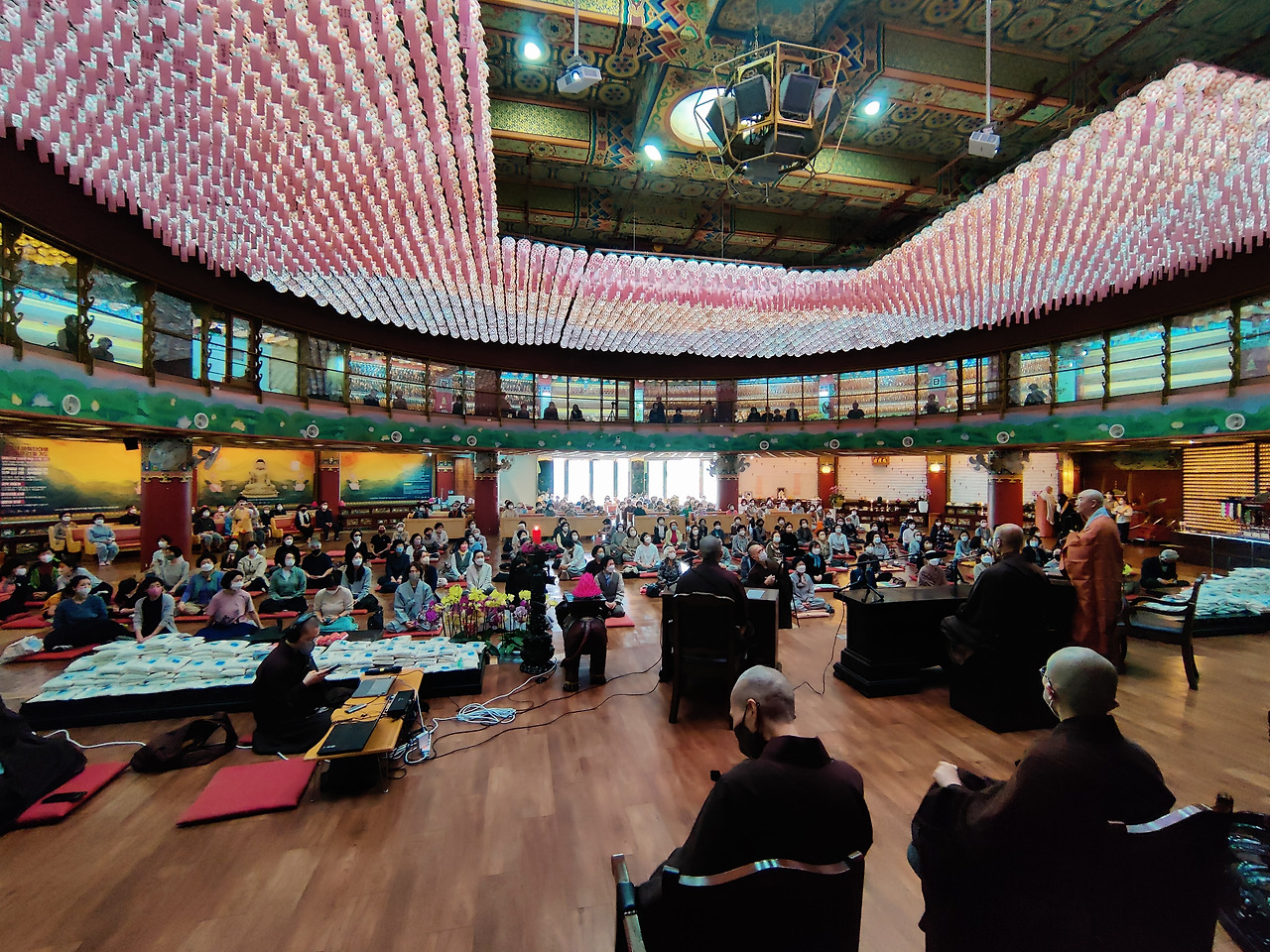 2022 부산 홍법사 법문.jpg