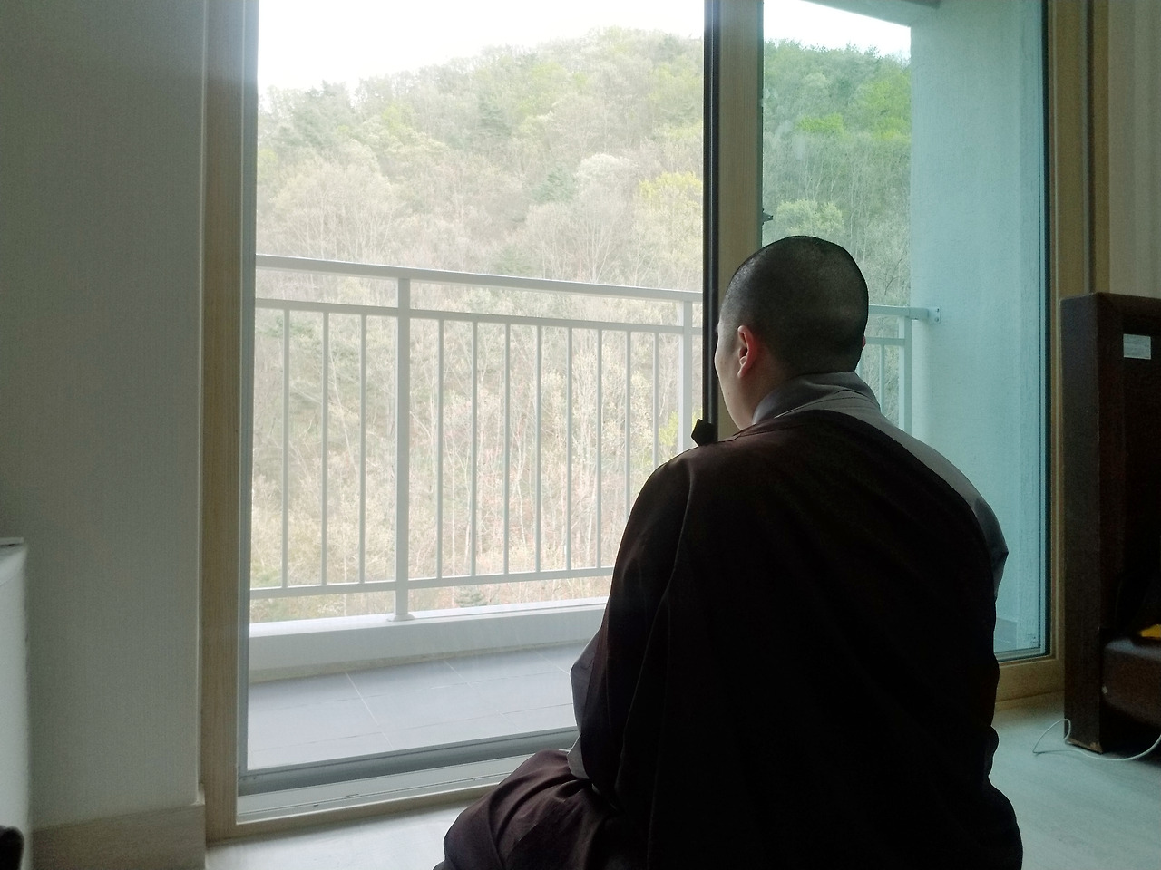 4-14 2020년 코로나 시설 격리 중.jpg