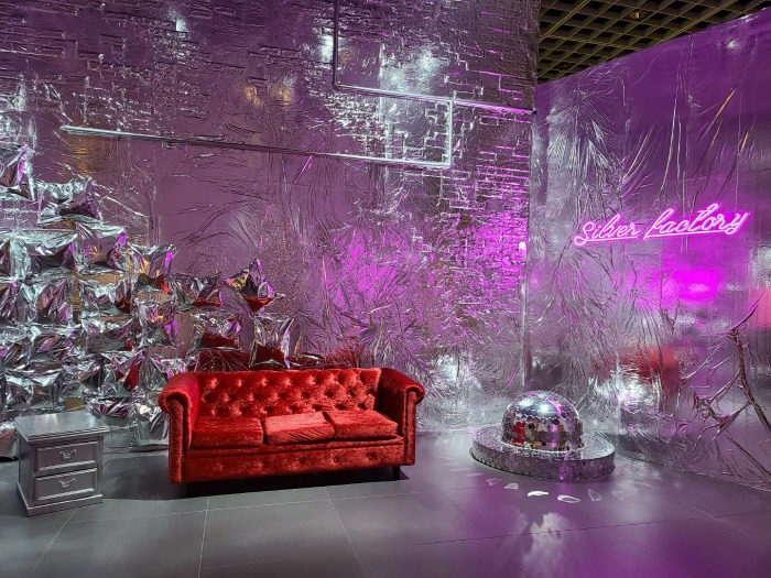 실버 팩토리.jpg