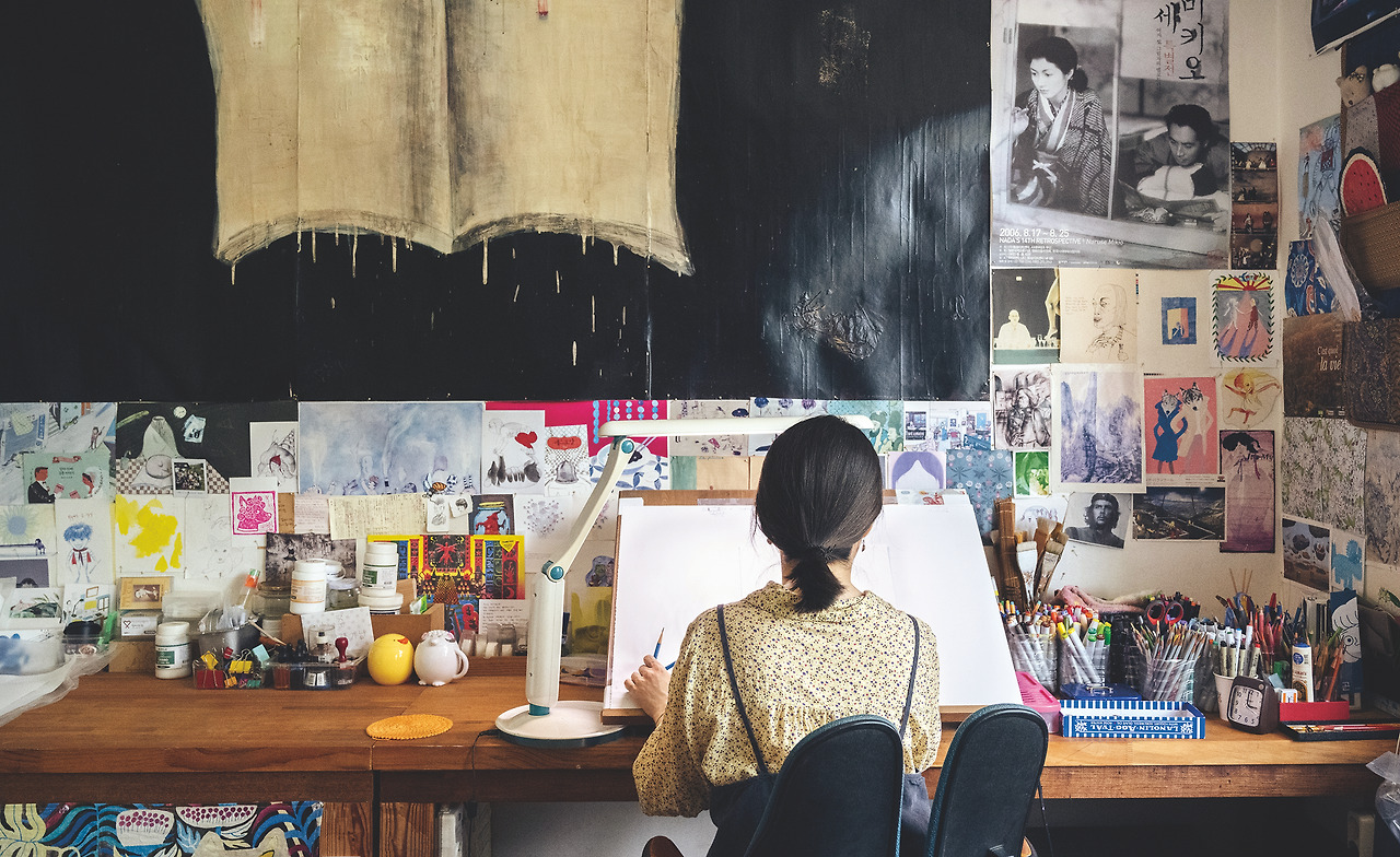 소윤경 작가(ⓒ해란 사진, 한겨레출판 제공) copy.jpg