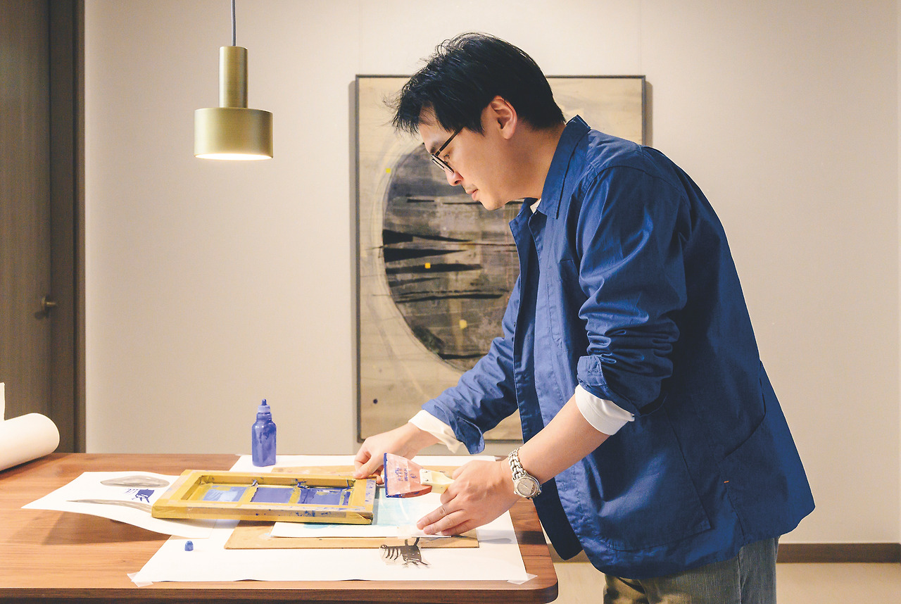 유준재 작가(ⓒ해란 사진, 한겨레출판 제공) copy.jpg