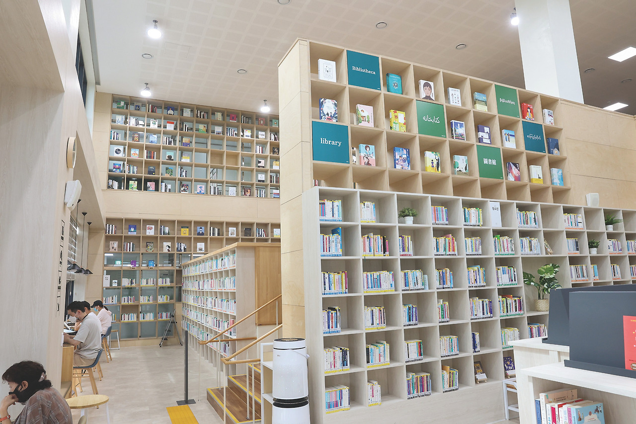 양산도서관-자료실.jpg