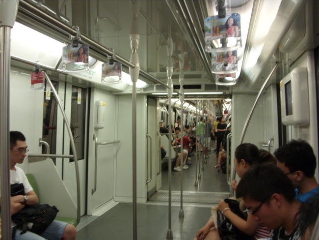 지하철안.jpg