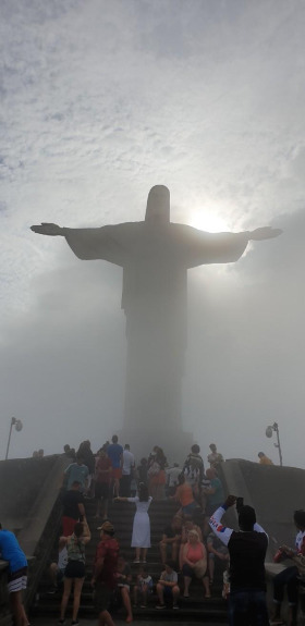 리오 - 거대예수상.jpg