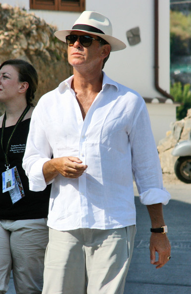 Pierce+Brosnan+Pierce+Brosnan+Vacation+Italy+6EvNQhw7OLDl.jpg