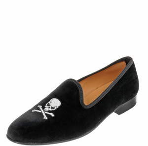 del-toro-skull-and-crossbone-velvet-slippers-profile.jpg