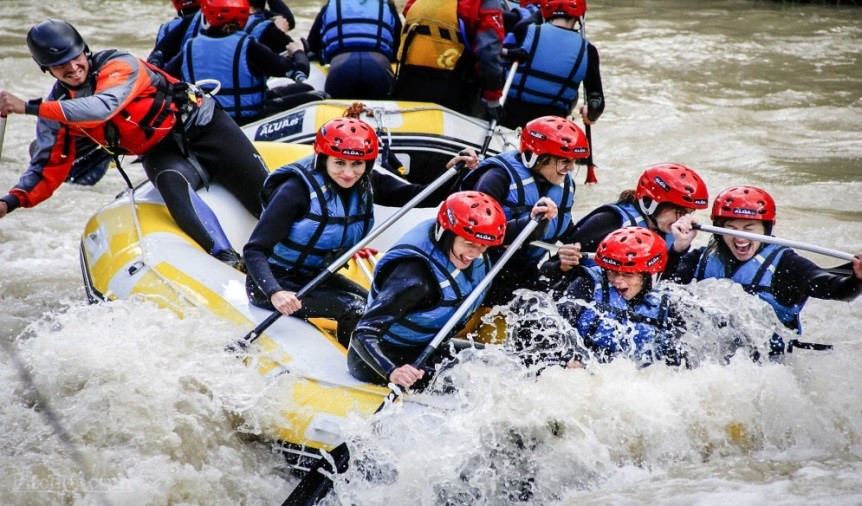 래프팅 장면.jpg