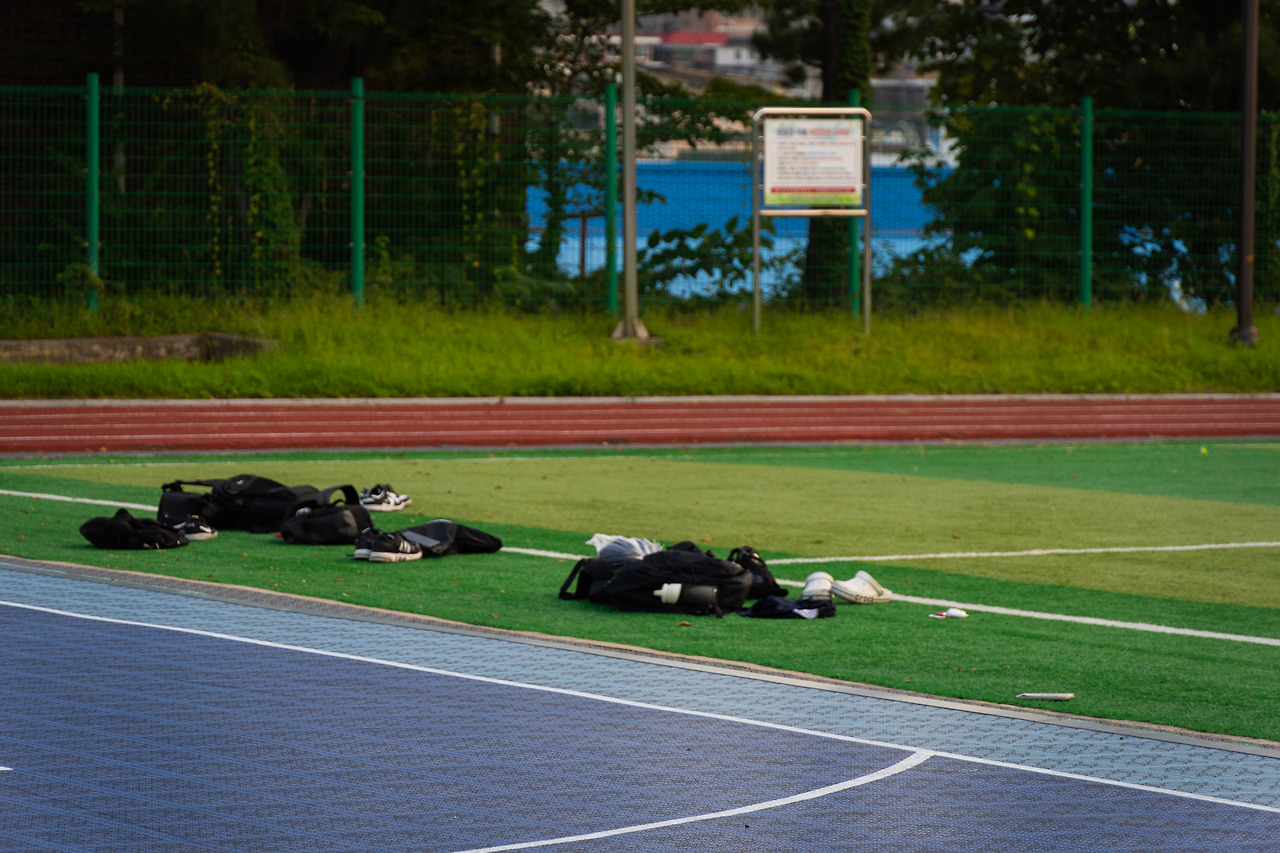 어린 시점_1_무거운_짐.jpg