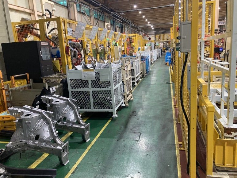 공장 내부.jpg